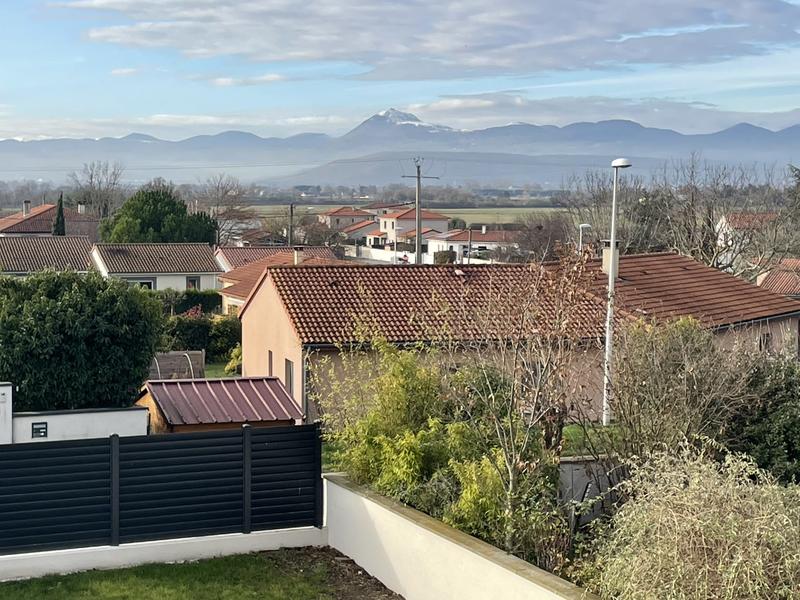 Villa - 90 m² - 5 pièces