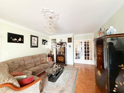 Appartement - 100 m² - 4 pièces