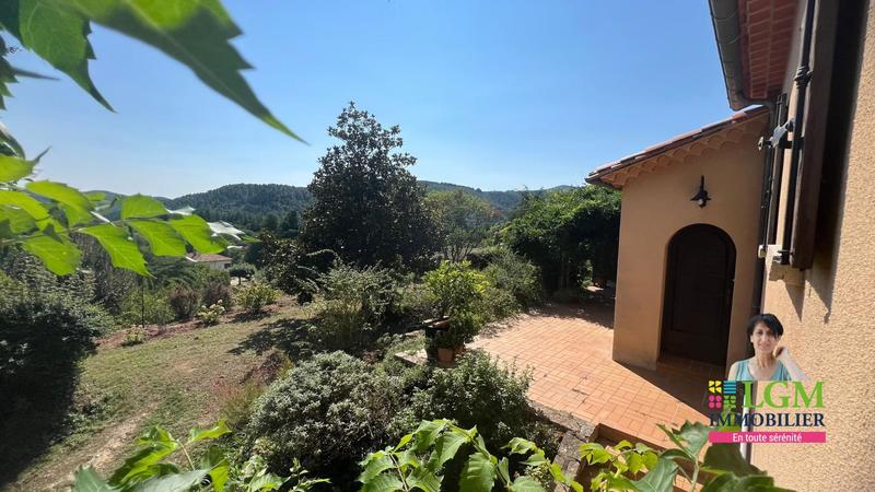 Maison - 137 m² - 4 pièces