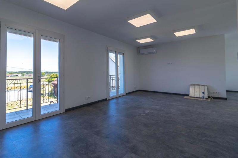 Maison - 121 m² - 6 pièces