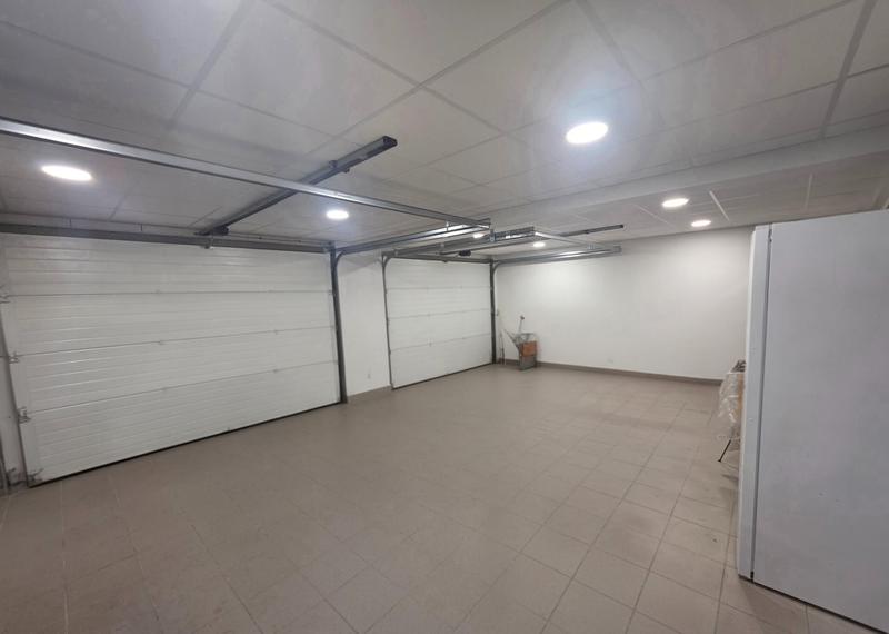 Maison - 210 m² - 6 pièces