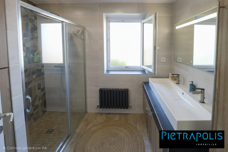 Maison ancienne - 181 m² - 7 pièces