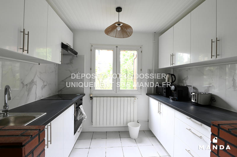 Chambre - 9 m² - 5 pièces