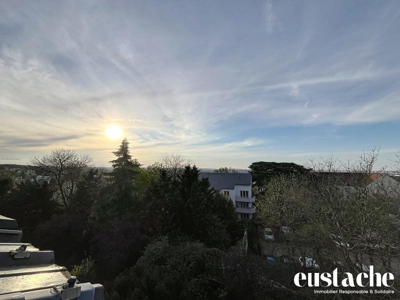 Appartement - 83 m² - 3 pièces