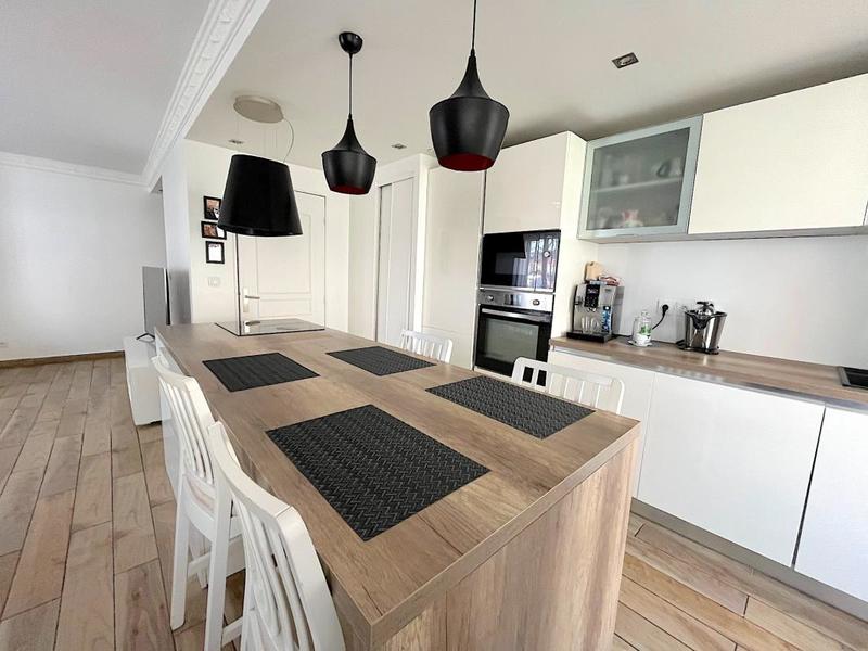 Appartement - 70 m² - 3 pièces