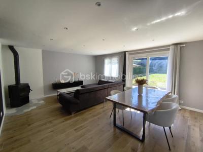 Pavillon - 90 m² - 4 pièces