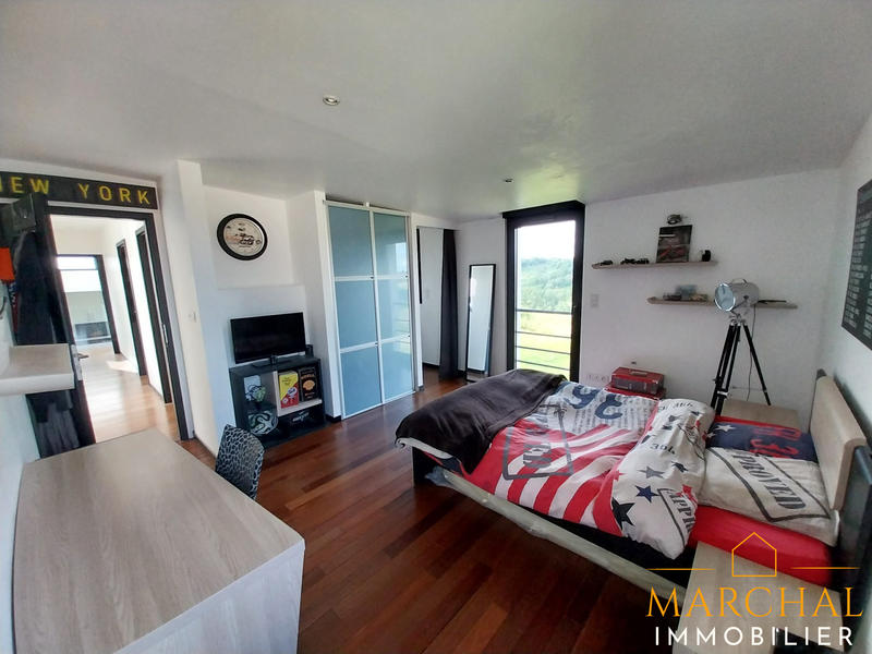 Villa - 206 m² - 6 pièces