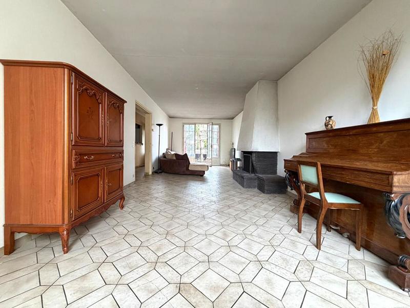Maison - 157 m² - 8 pièces