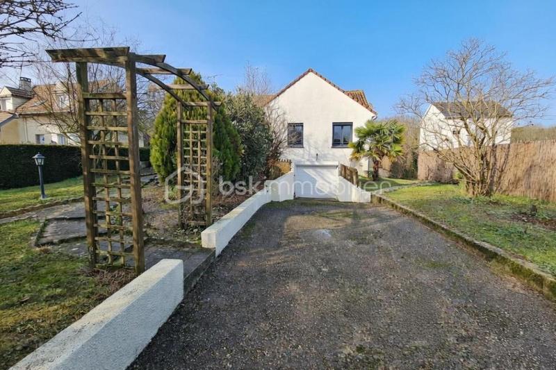 Pavillon - 140 m² - 6 pièces