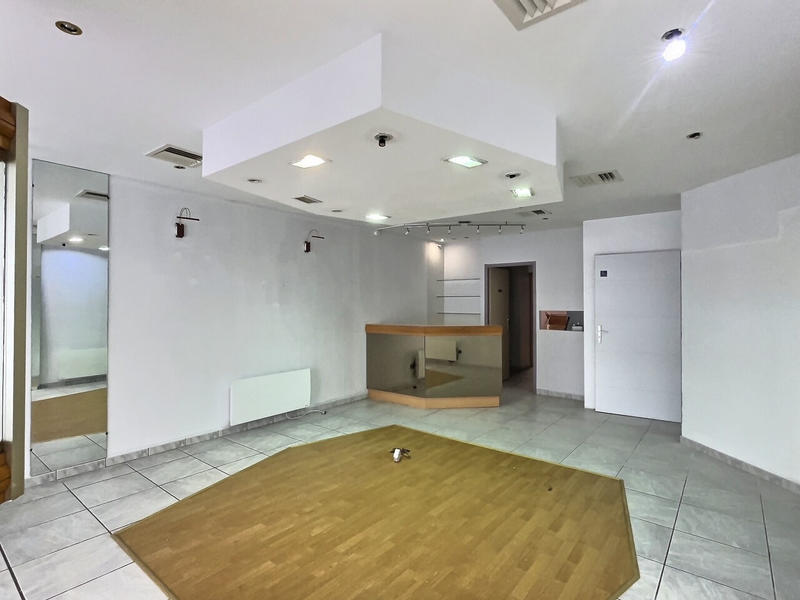 Local commercial - 93 m²