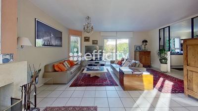 Maison - 157 m² - 7 pièces