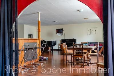 Appartement - 120 m² - 3 pièces