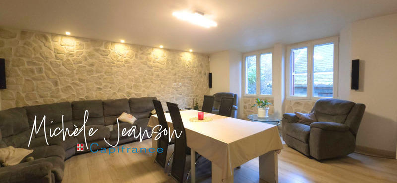 Maison en pierre - 199 m² - 9 pièces