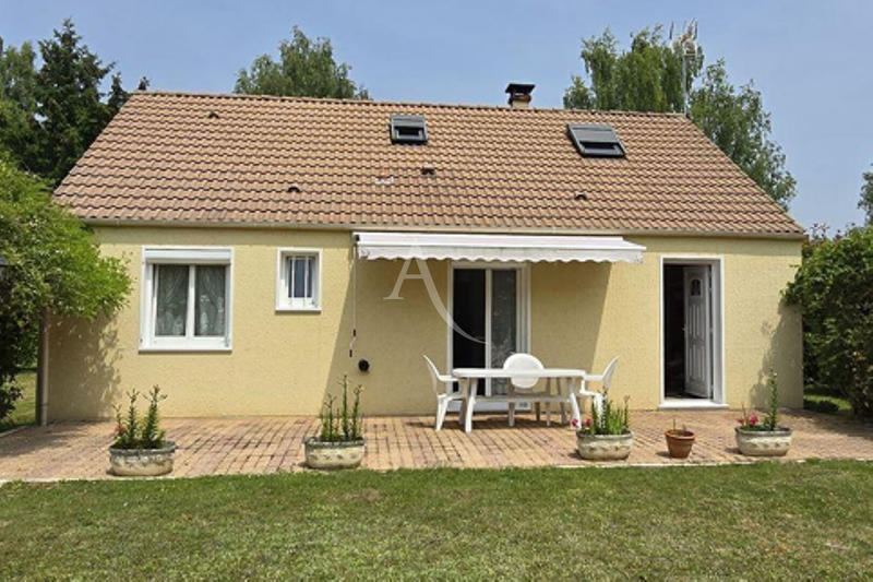 Maison - 75 m² - 5 pièces