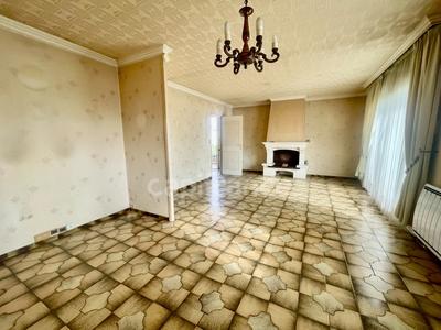 Maison - 86 m² - 4 pièces