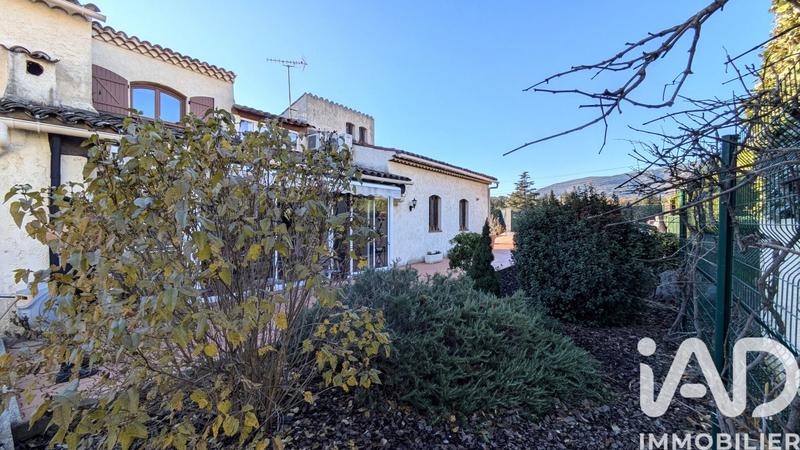 Maison - 170 m² - 6 pièces