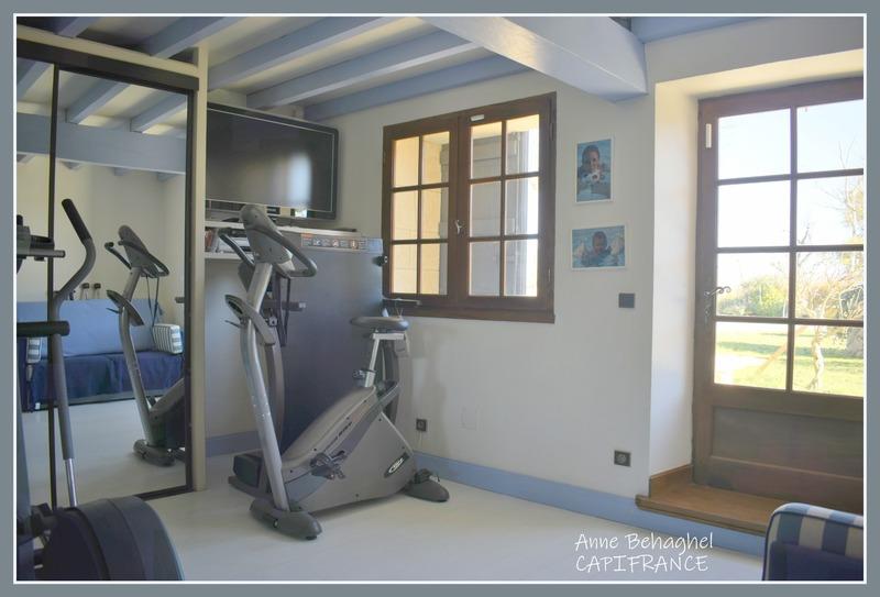 Maison - 210 m² - 7 pièces