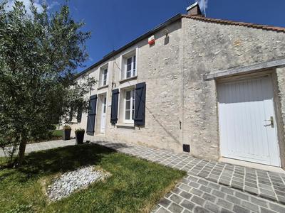 Maison - 136 m² - 6 pièces