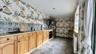 Maison - 88 m² - 7 pièces