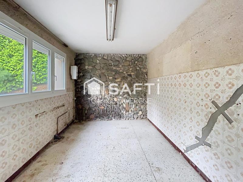 Maison - 218 m² - 7 pièces