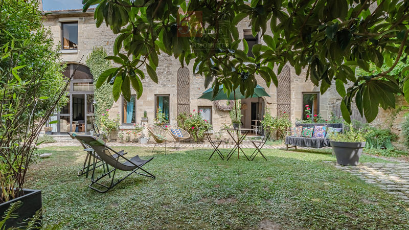 Maison - 550 m² - 15 pièces