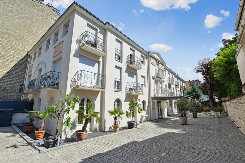 Appartement - 178 m² - 5 pièces