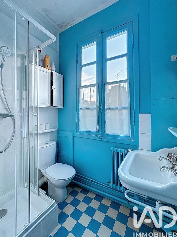 Appartement - 260 m² - 8 pièces