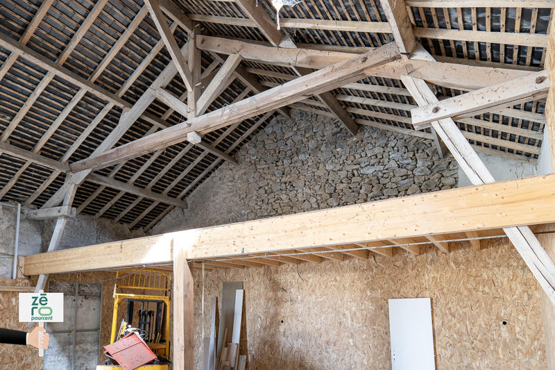 Local commercial - 147 m² - 1 pièce