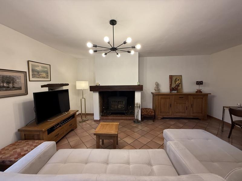 Maison traditionnelle - 180 m² - 5 pièces