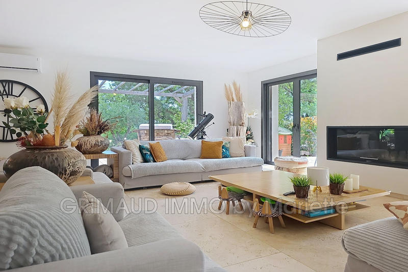 Villa - 210 m² - 5 pièces