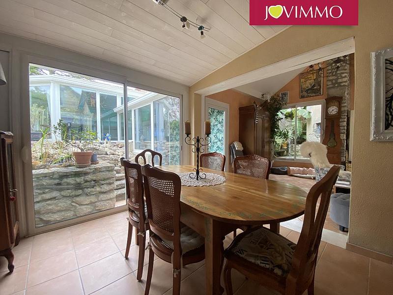 Maison - 237 m² - 9 pièces