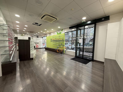 Local commercial - 76 m²