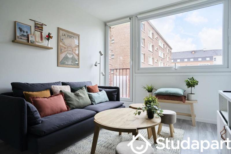 Chambre - 9 m² - 1 pièce