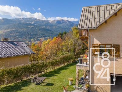 Maison - 120 m² - 5 pièces