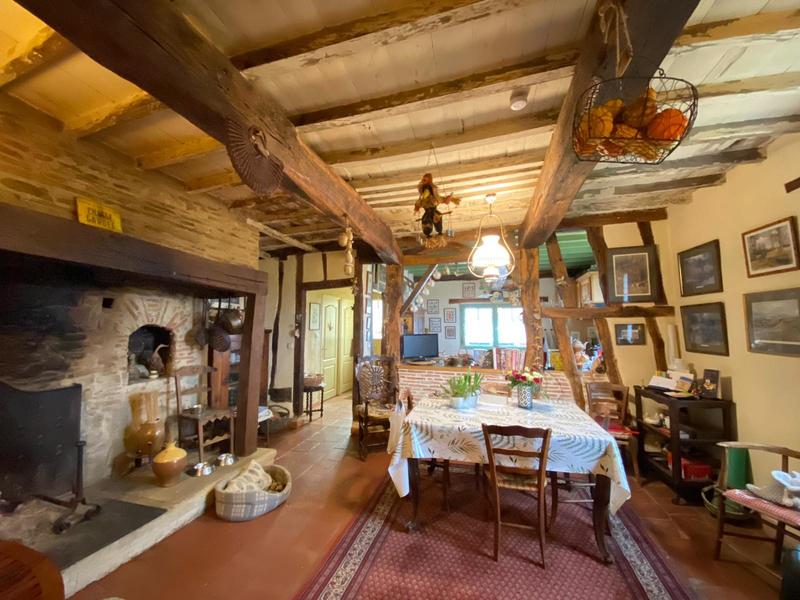 Maison - 246 m² - 6 pièces