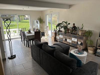 Maison - 136 m² - 7 pièces