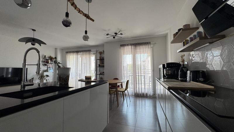 Appartement - 70 m² - 3 pièces