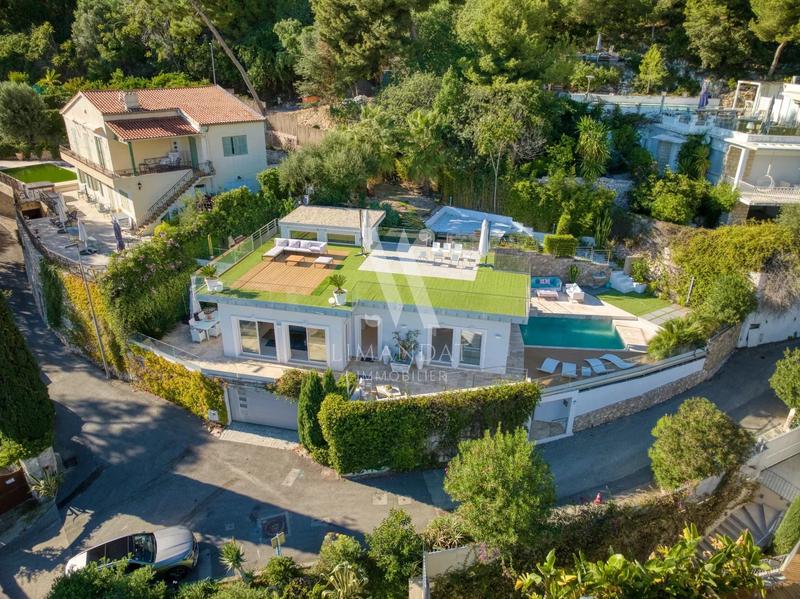 Villa - 180 m² - 5 pièces