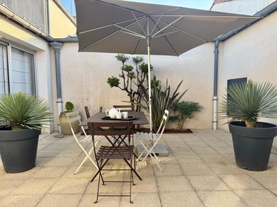 Local commercial - 270 m² - 6 pièces