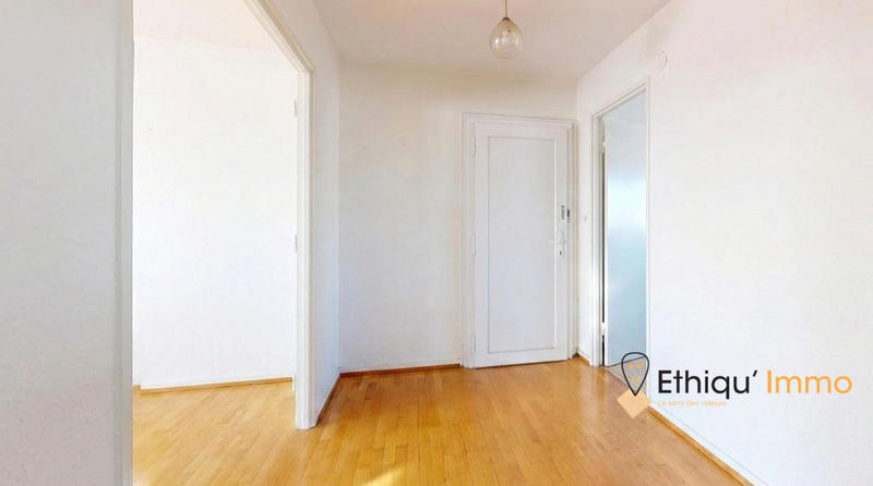 Appartement - 115 m² - 5 pièces
