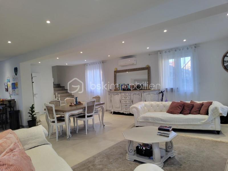 Maison - 120 m² - 5 pièces