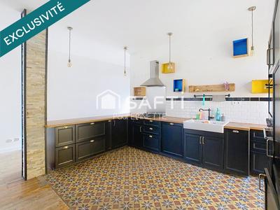 Maison - 200 m² - 7 pièces