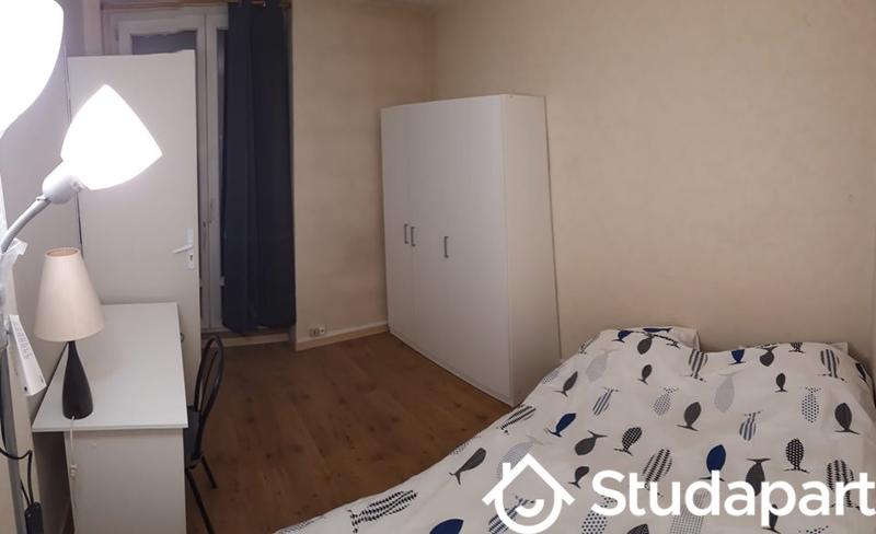 Chambre - 11 m² - 1 pièce