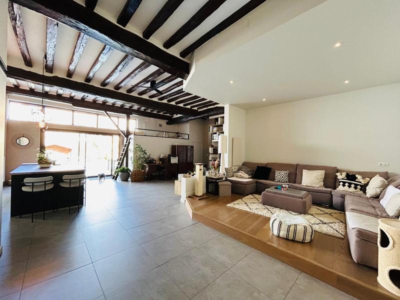 Maison ancienne - 226 m² - 9 pièces