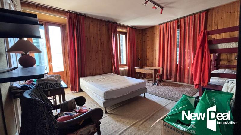 Maison - 282 m² - 8 pièces