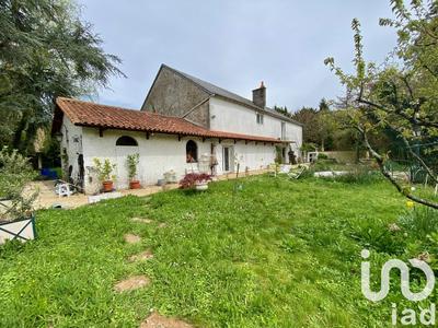 Maison - 315 m² - 13 pièces