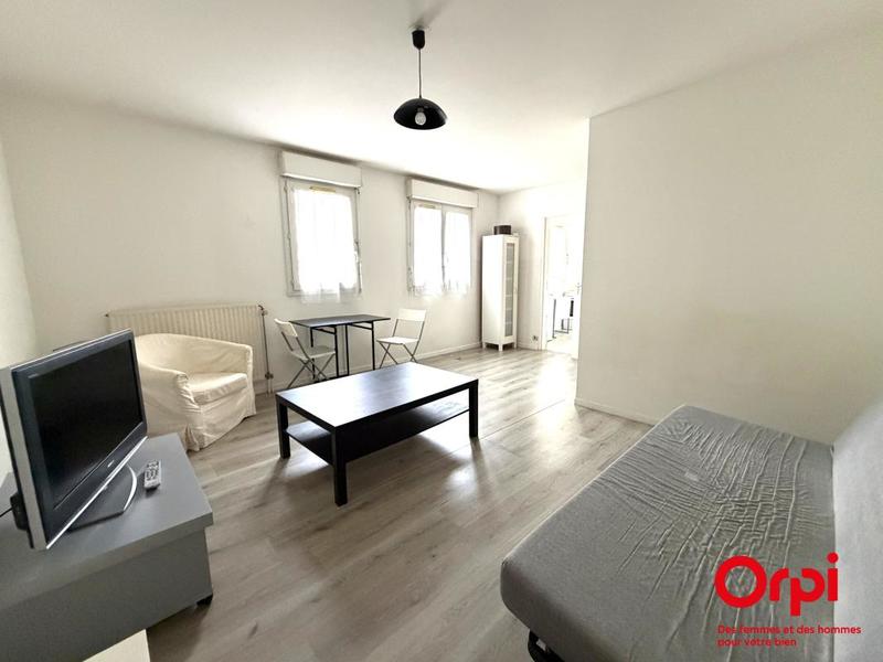 Studio - 35 m² - 2 pièces