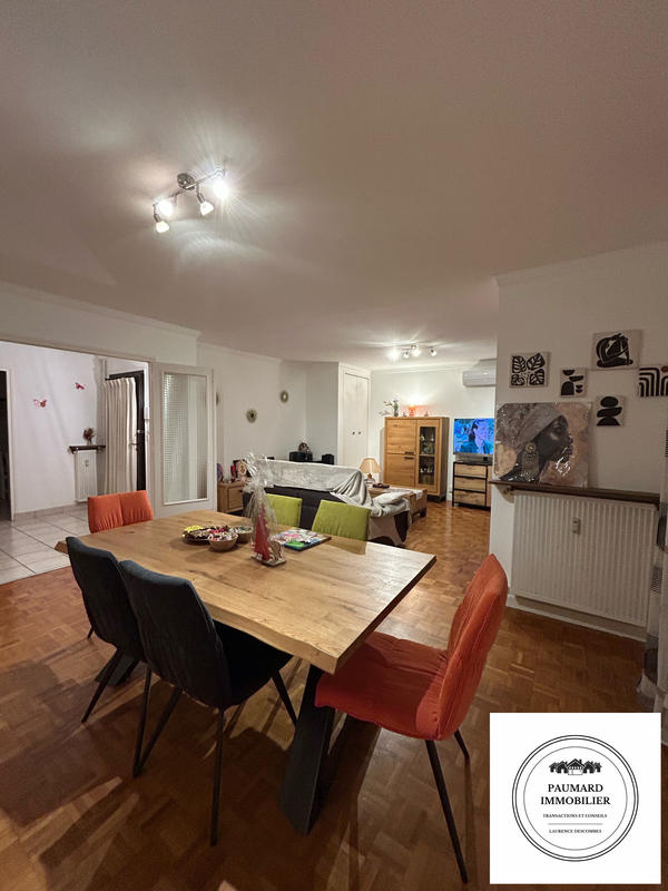 Appartement - 100 m² - 5 pièces