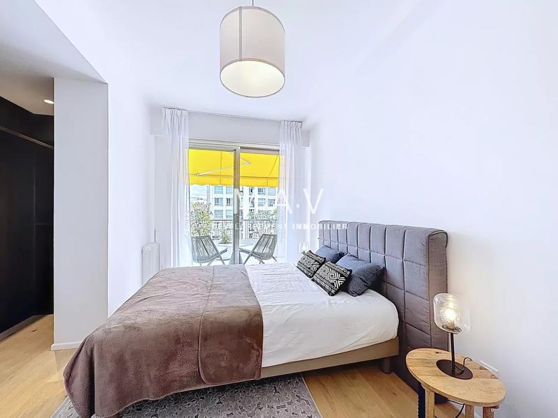 Appartement - 95 m² - 4 pièces