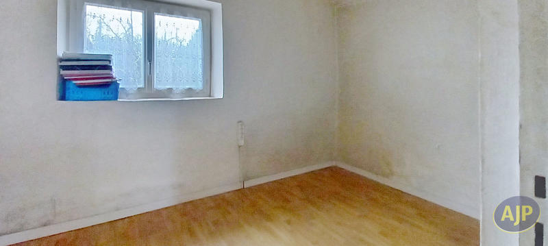 Maison - 61 m² - 5 pièces